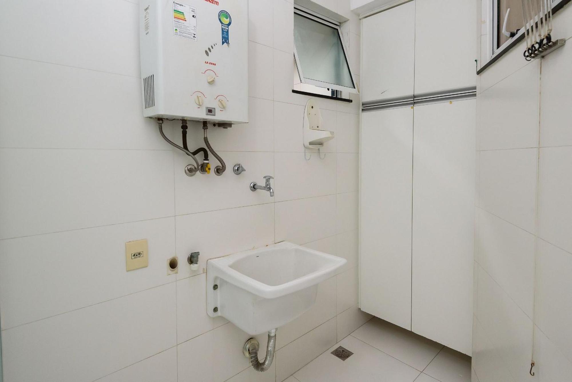 Moderno 3qtos A 200m Da | Nsc 1049/304 Appartamento *