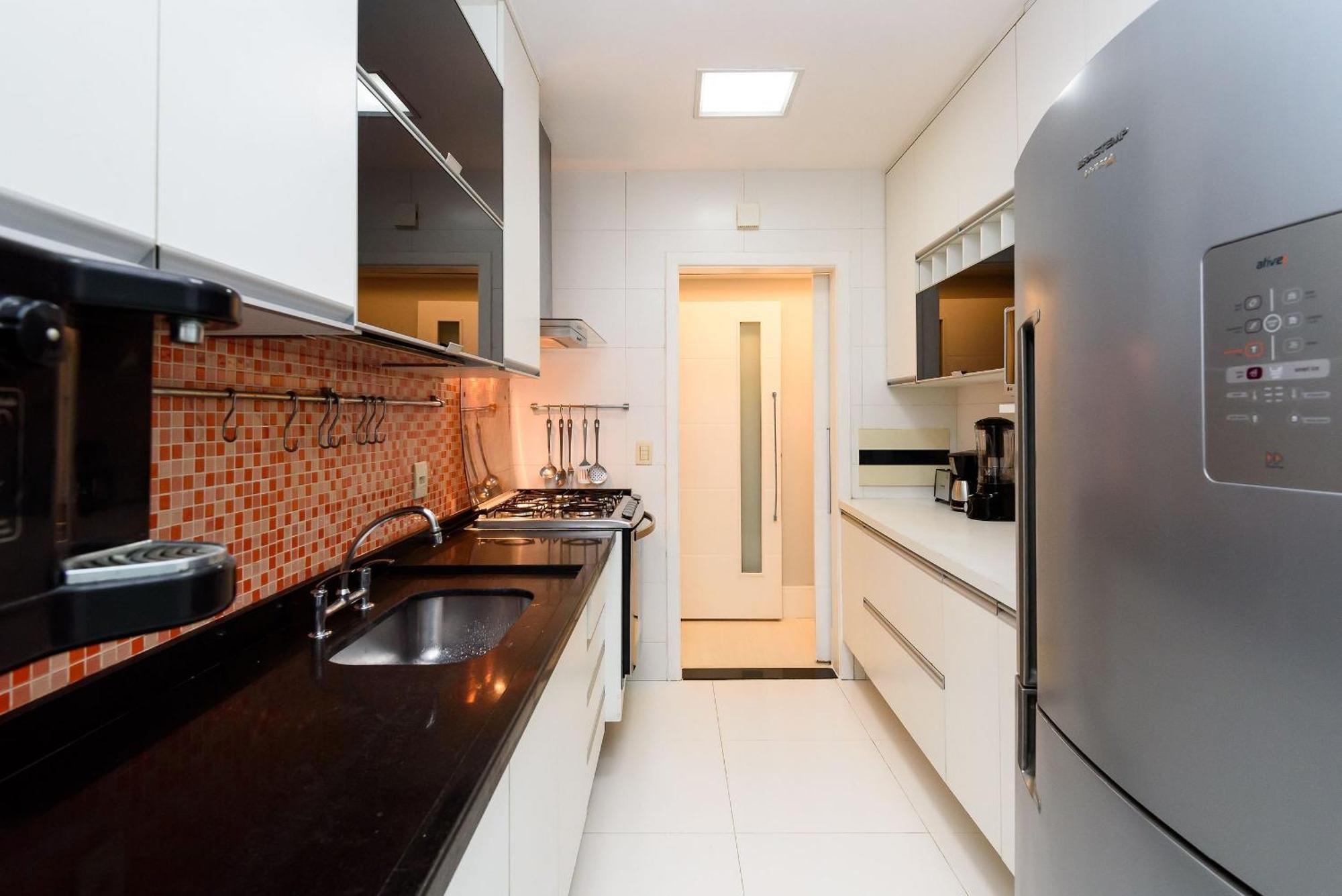 Moderno 3qtos A 200m Da | Nsc 1049/304 Appartamento *